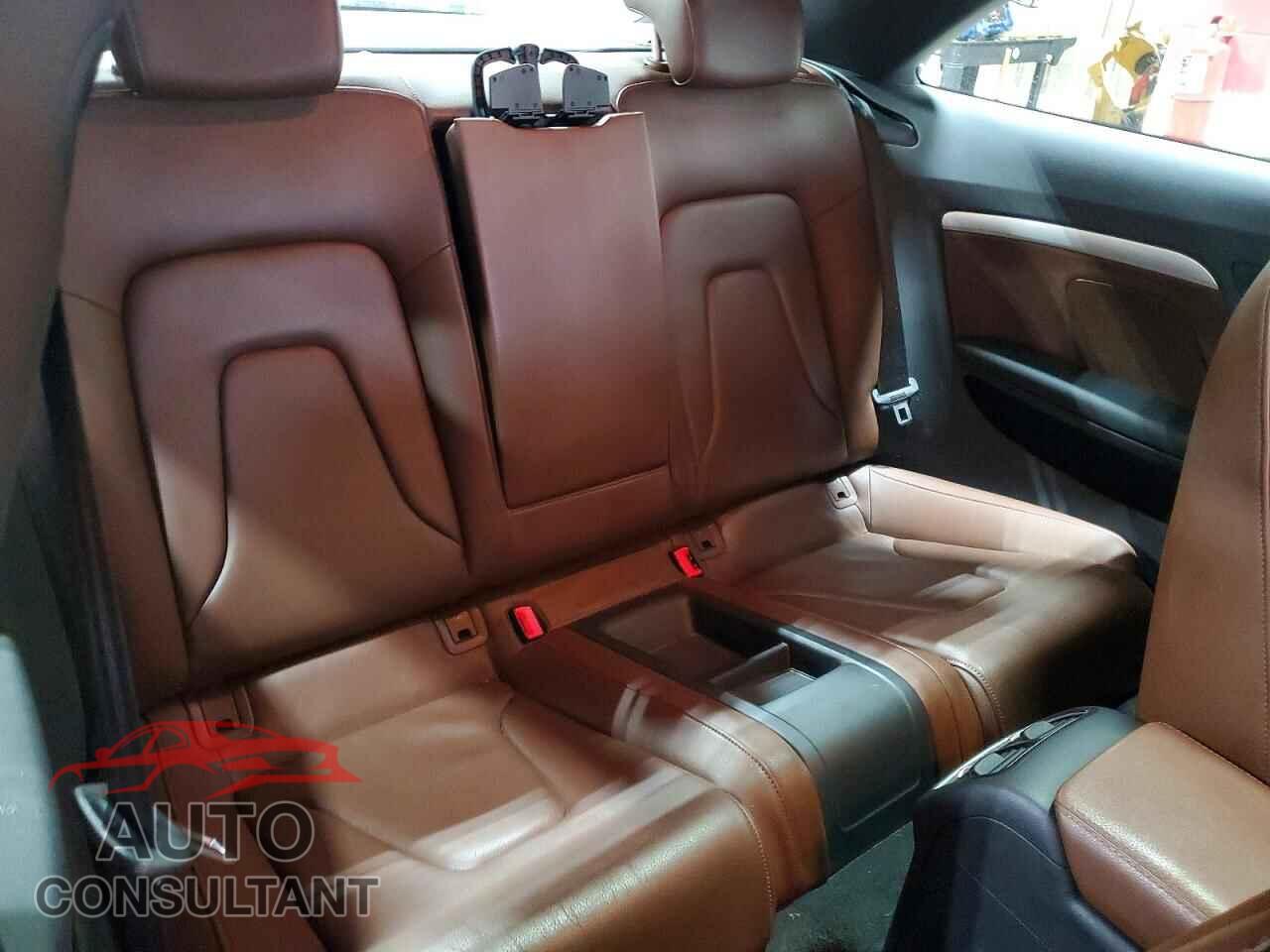 AUDI A5 2013 - WAULFAFR2DA006399