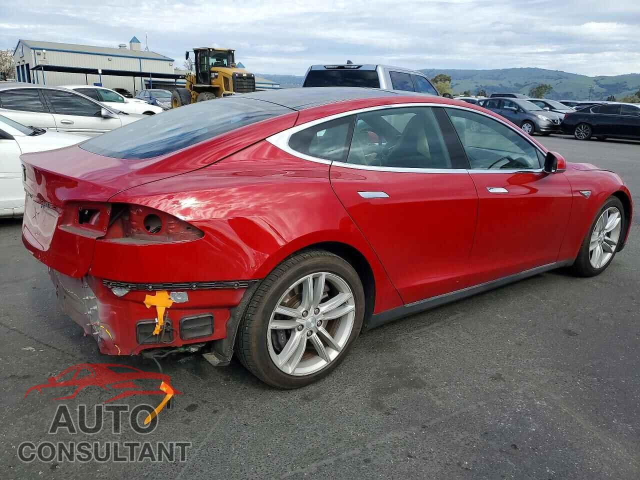 TESLA MODEL S 2015 - 5YJSA1E23FF101808