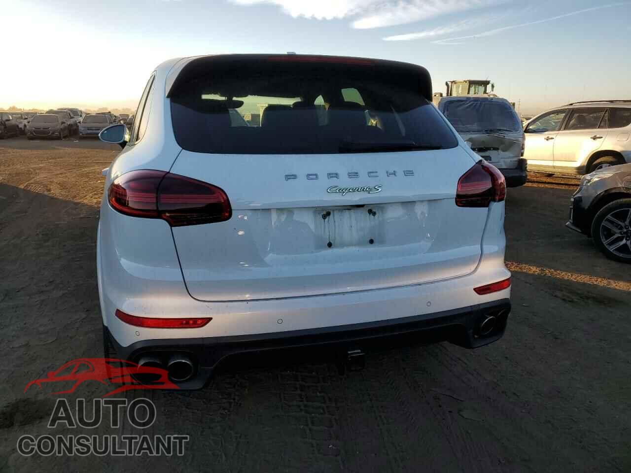 PORSCHE CAYENNE 2017 - WP1AE2A25HLA72032