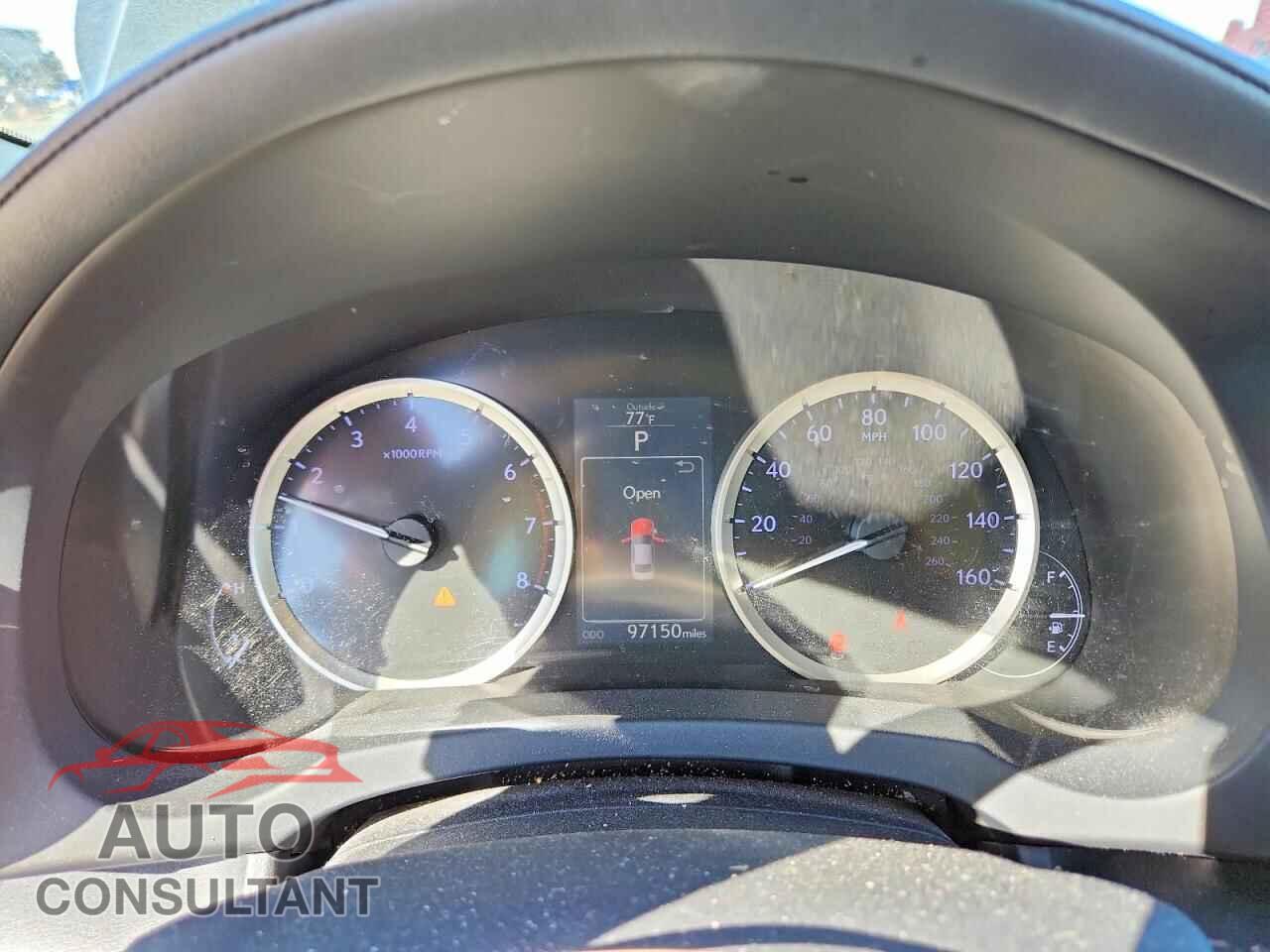 LEXUS IS 2014 - JTHBF1D23E5040946