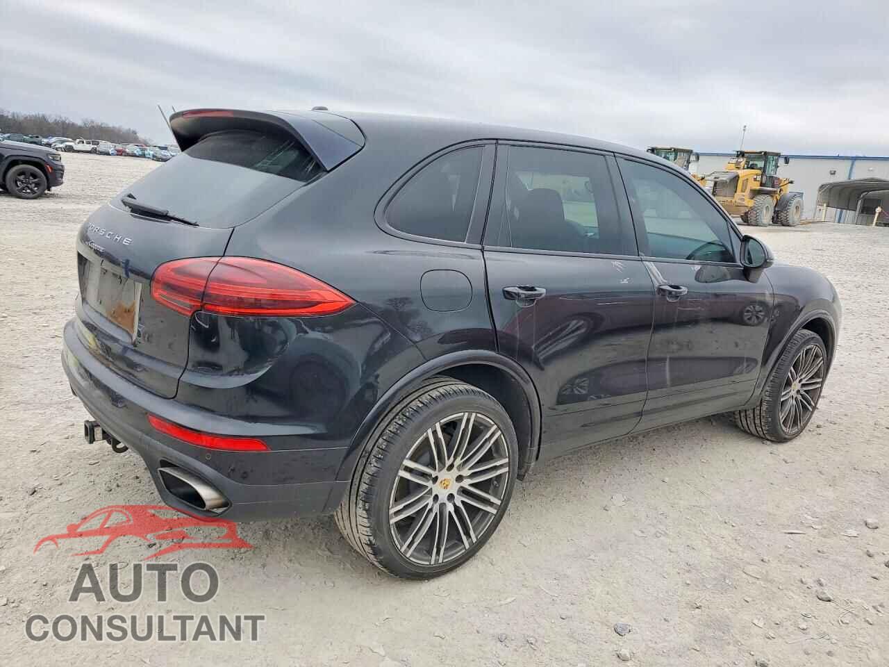 PORSCHE CAYENNE 2017 - WP1AA2A21HKA86236