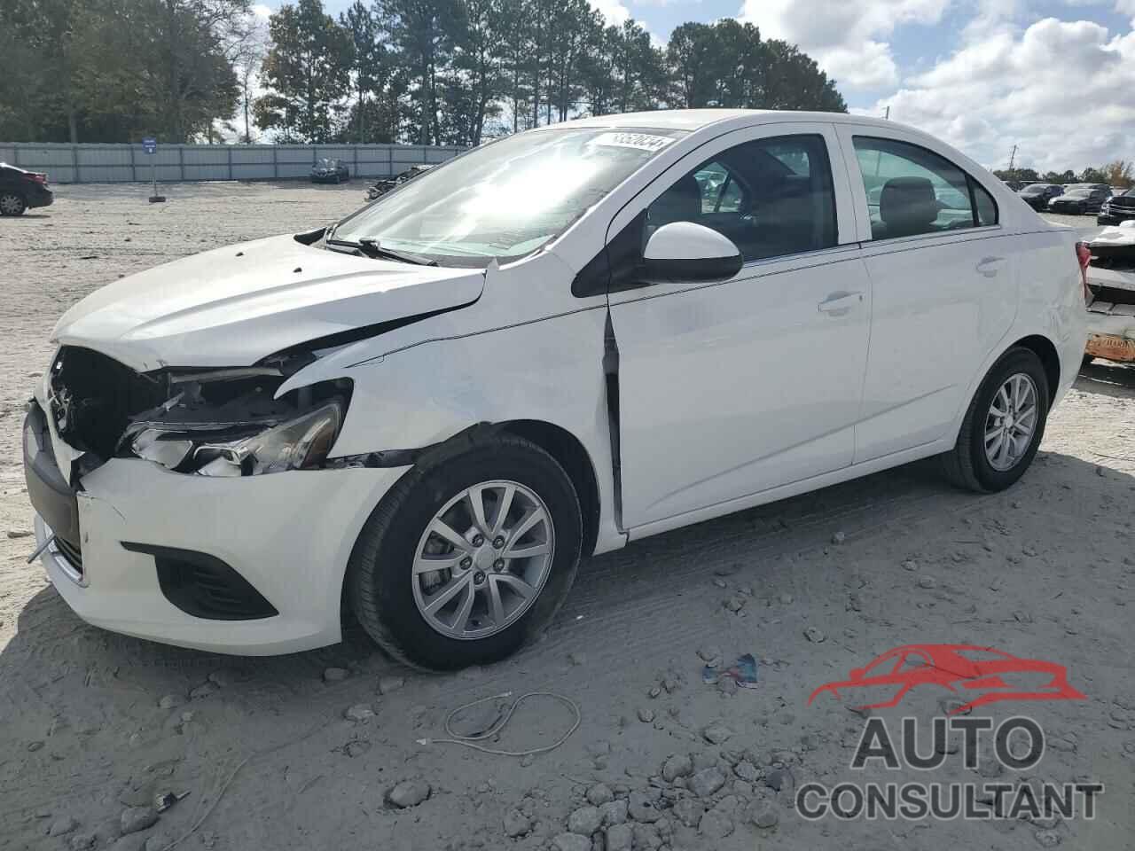 CHEVROLET SONIC 2018 - 1G1JD5SH3J4112321