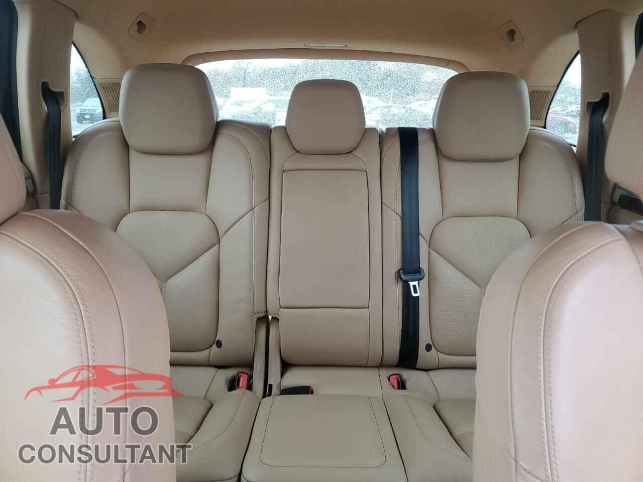 PORSCHE CAYENNE 2016 - WP1AA2A22GLA00599