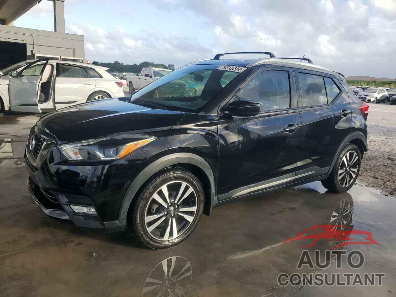NISSAN KICKS 2018 - 3N1CP5CU4JL512839