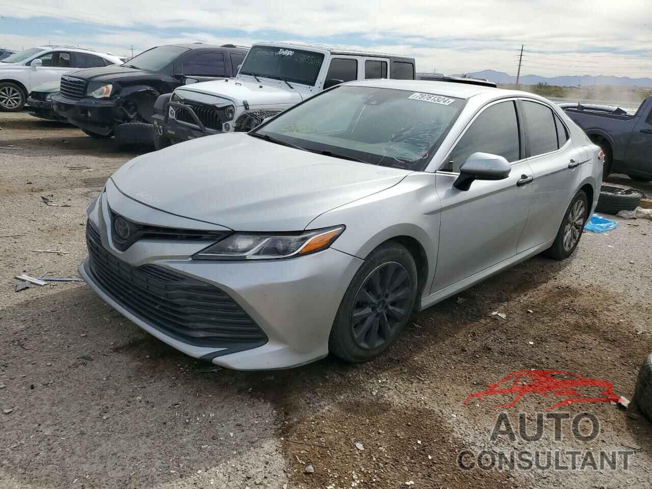 TOYOTA CAMRY 2018 - 4T1B11HKXJU018738