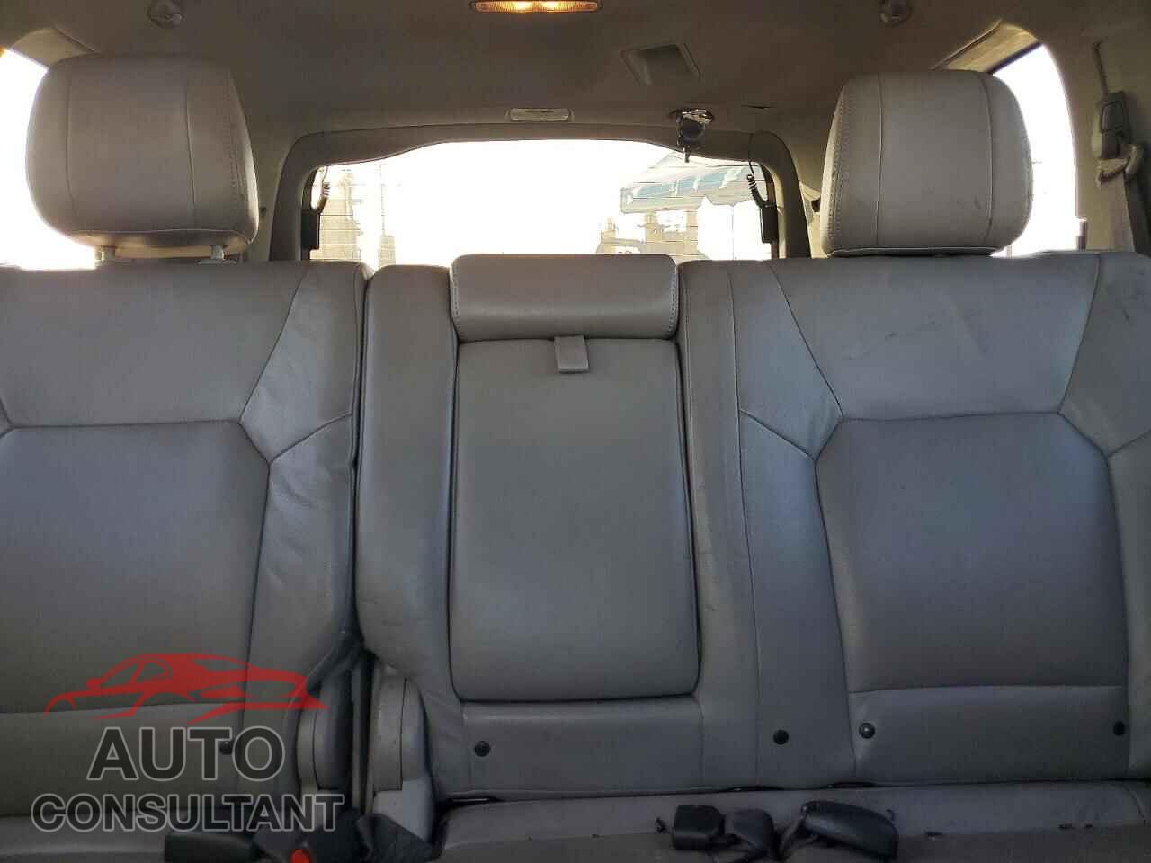 HONDA PILOT 2013 - 5FNYF3H26DB035237