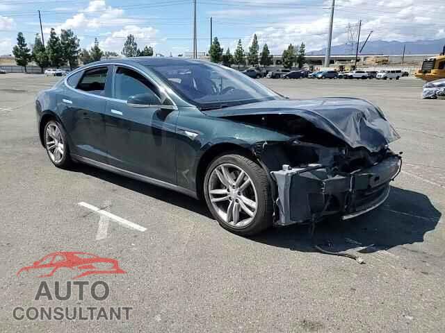 TESLA MODEL S 2013 - 5YJSA1DP8DFP04280