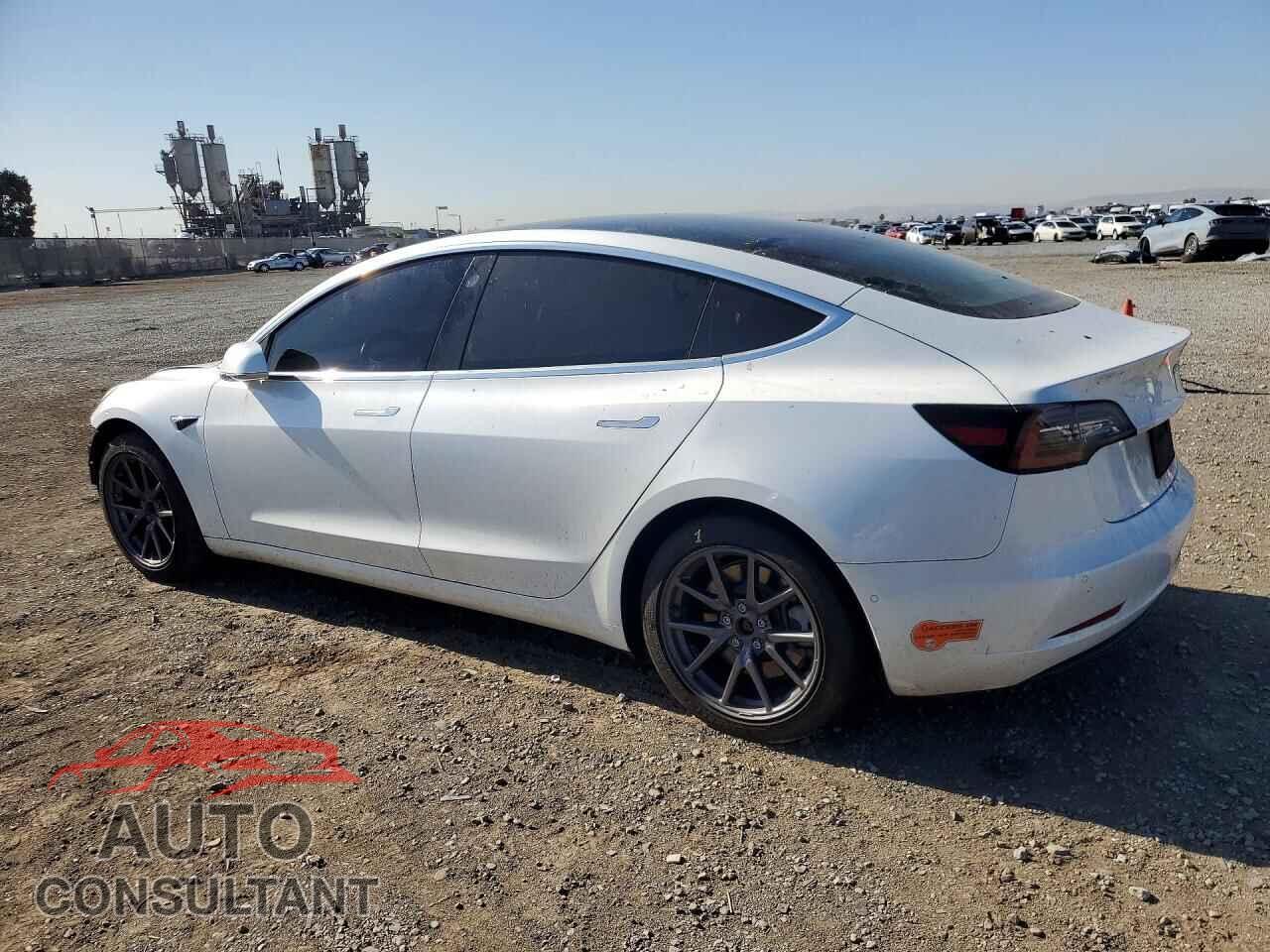 TESLA MODEL 3 2020 - 5YJ3E1EA2LF590553