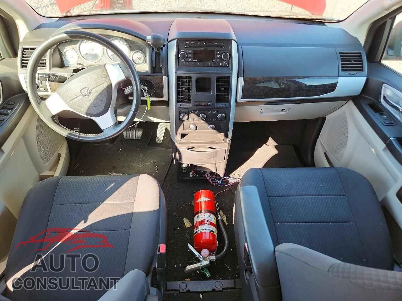 DODGE CARAVAN 2010 - 2D4RN5D11AR247689