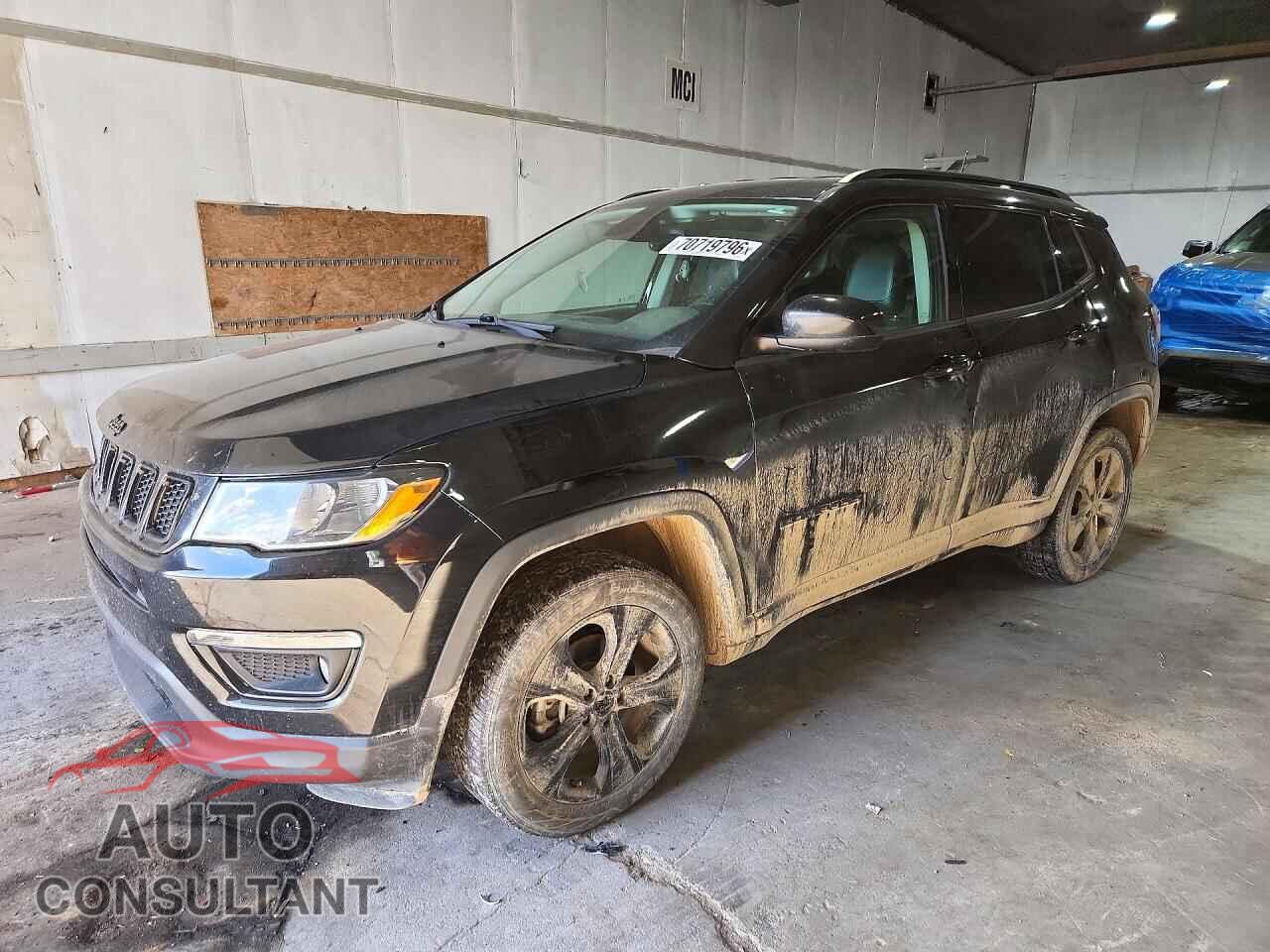 JEEP COMPASS 2018 - 3C4NJDBB5JT304549