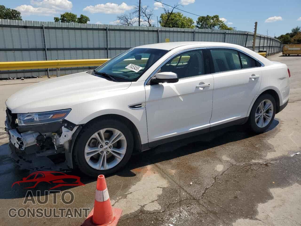 FORD TAURUS 2015 - 1FAHP2E89FG174258