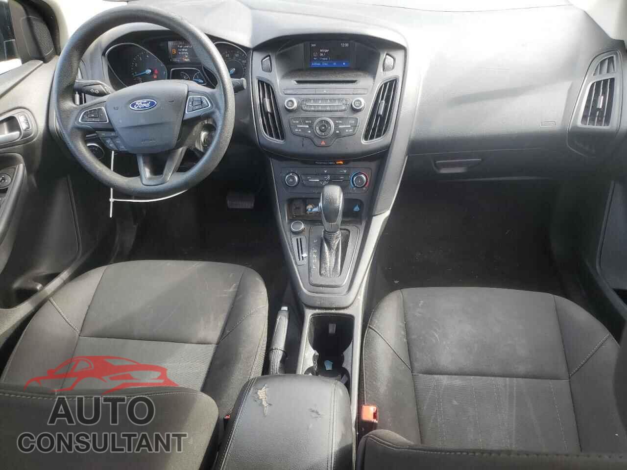 FORD FOCUS 2017 - 1FADP3F28HL329570