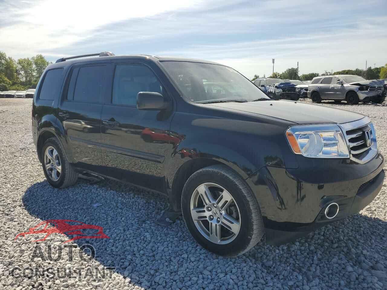 HONDA PILOT 2015 - 5FNYF4H58FB068727