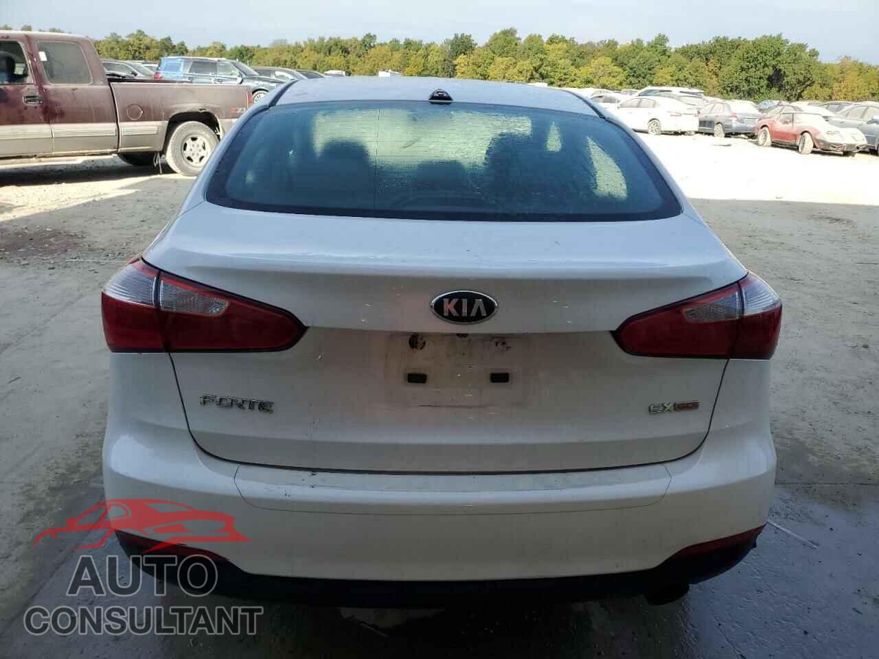 KIA FORTE 2014 - KNAFX4A89E5106438