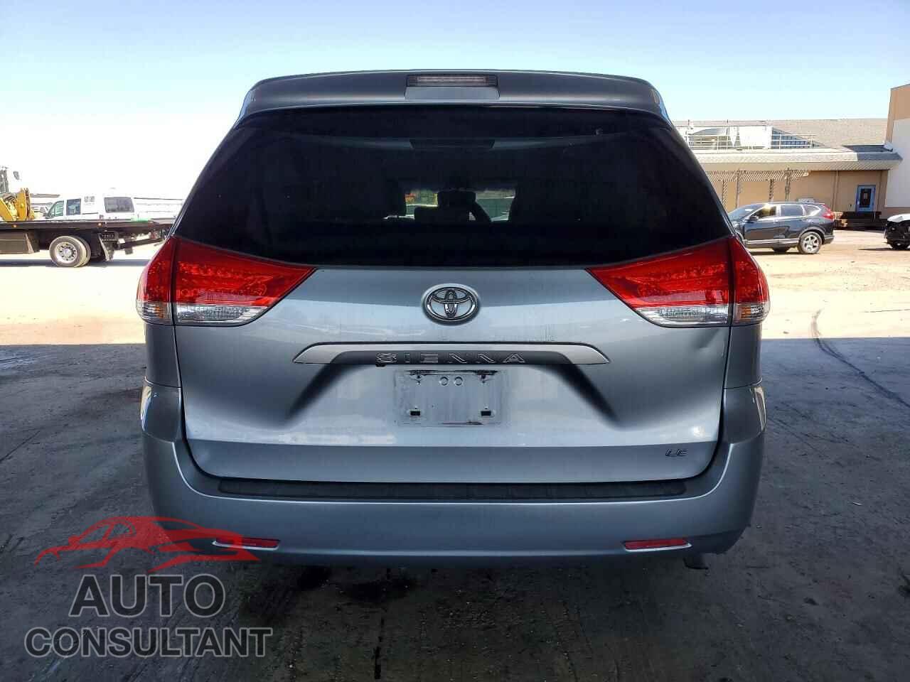 TOYOTA SIENNA 2012 - 5TDKK3DC9CS216620