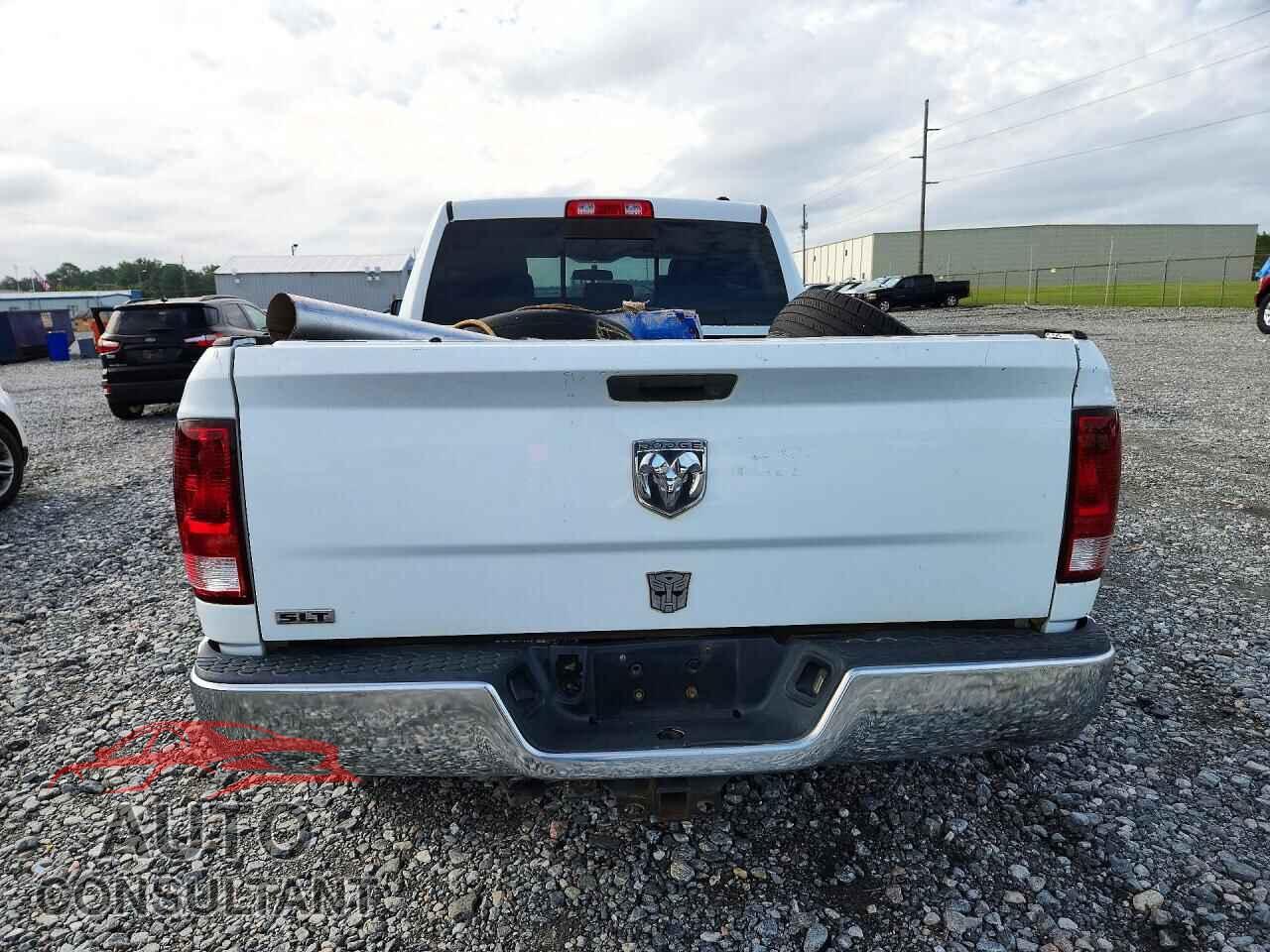 DODGE RAM 1500 2011 - 1D7RB1GP5BS508004