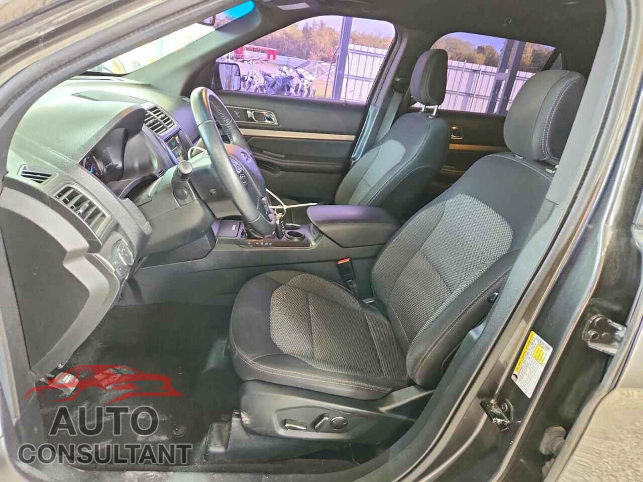 FORD EXPLORER 2018 - 1FM5K7D88JGC69313