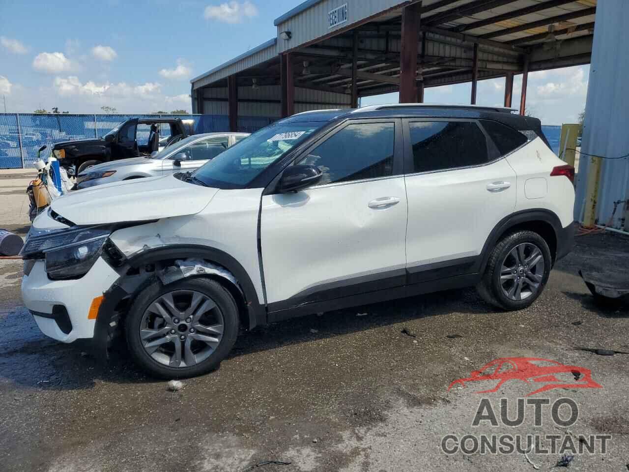 KIA SELTOS 2021 - KNDEU2AA9M7050454