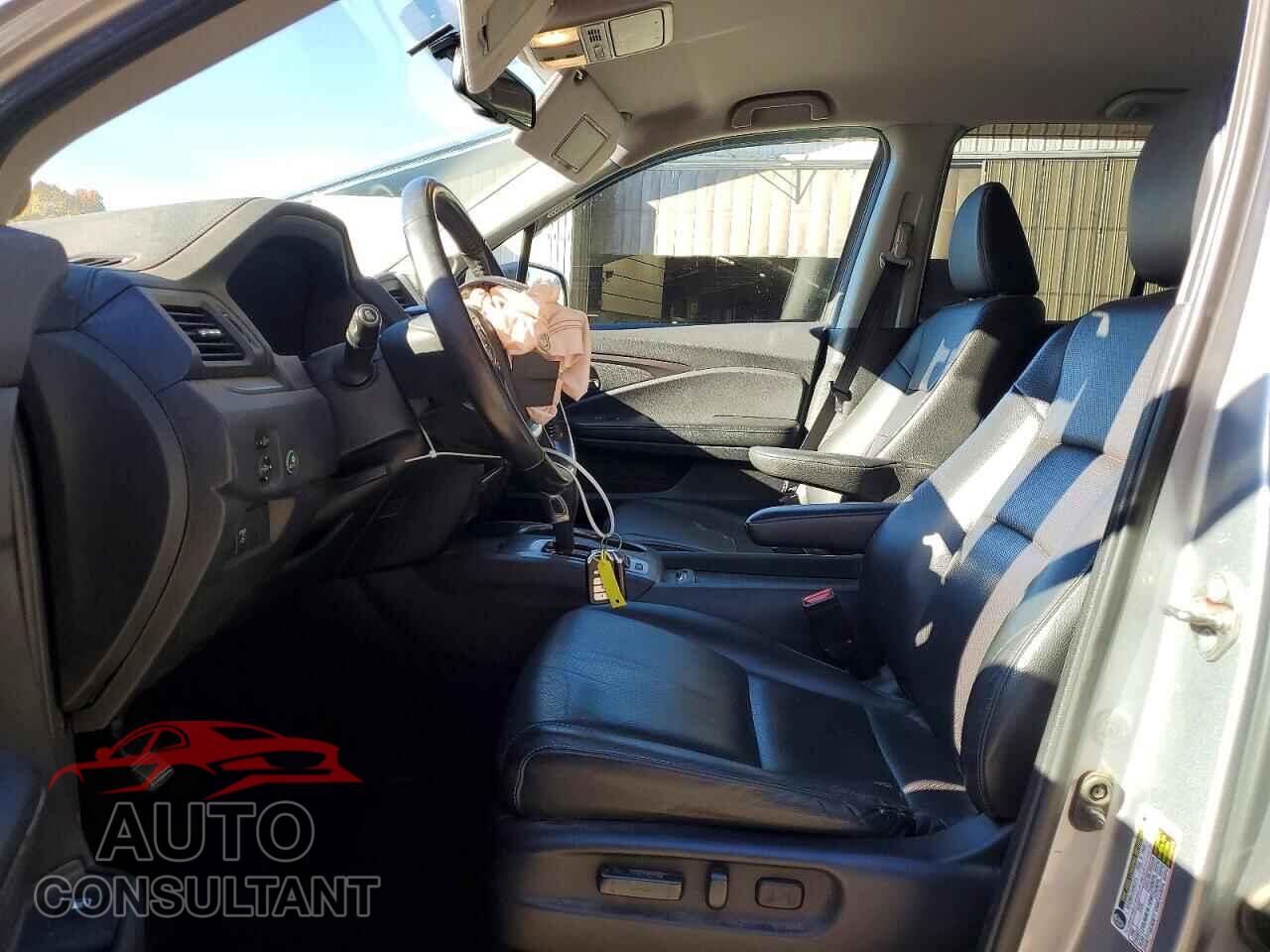 HONDA RIDGELINE 2017 - 5FPYK3F63HB027014
