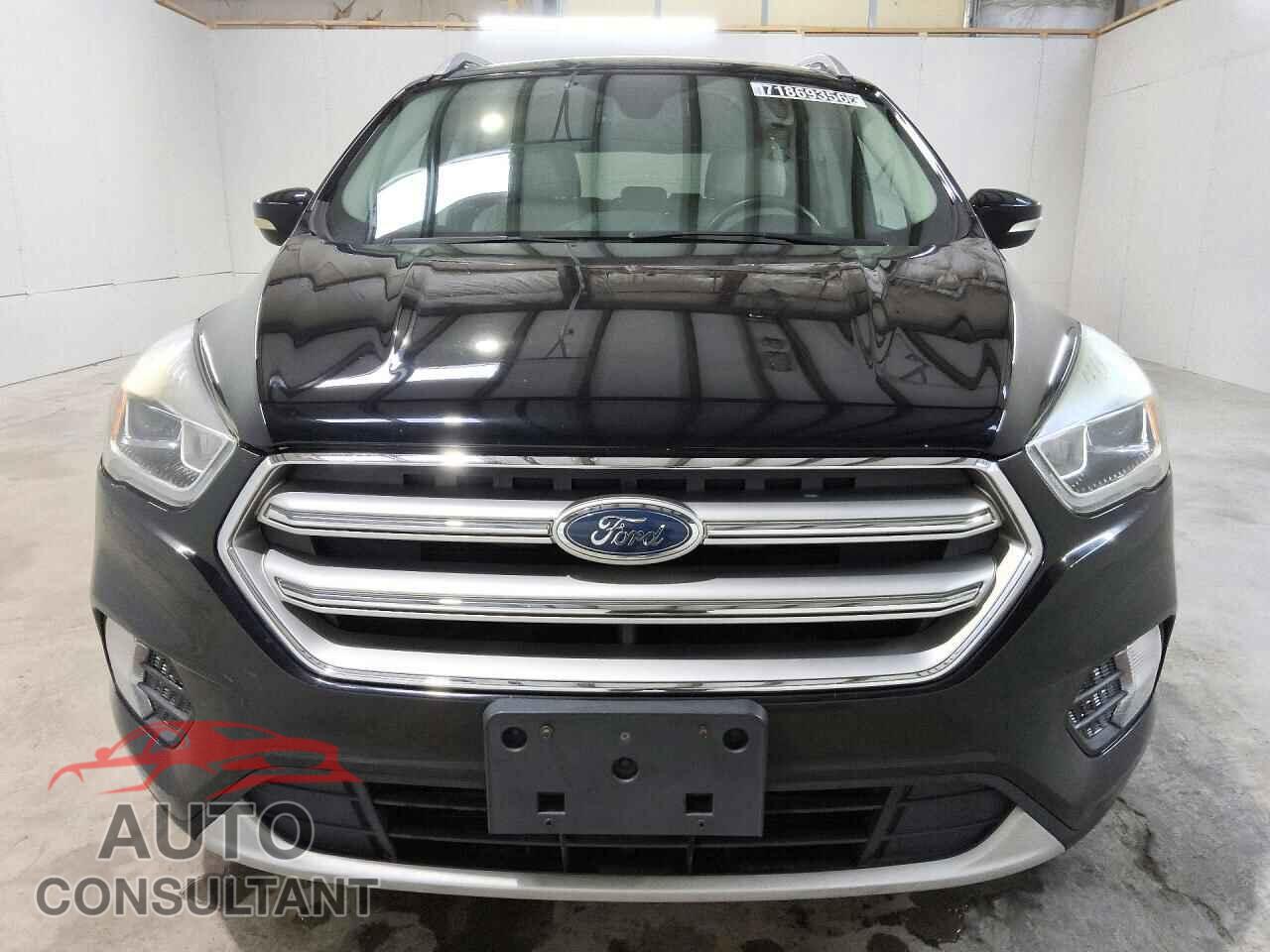 FORD ESCAPE 2017 - 1FMCU9J94HUB36005