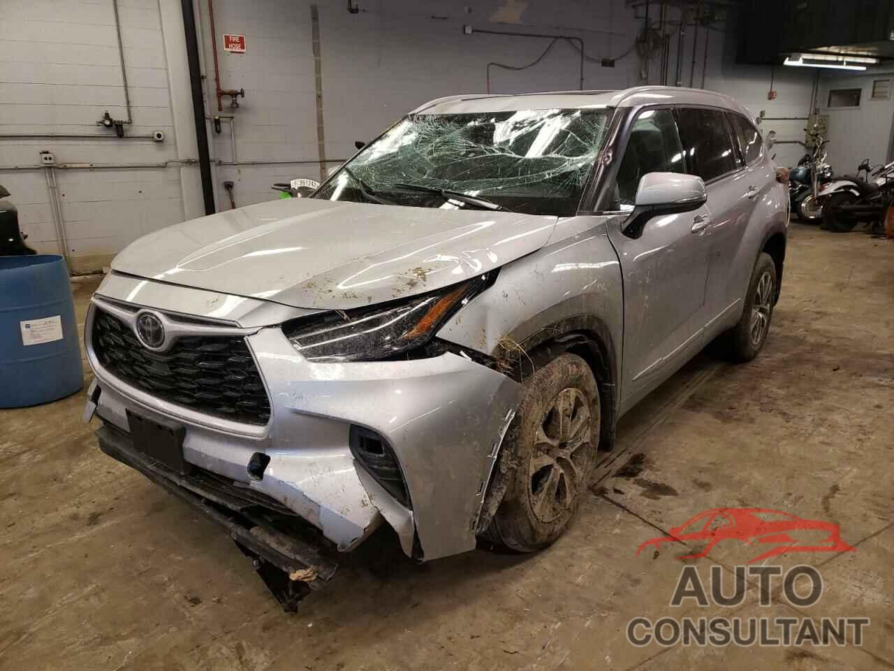 TOYOTA HIGHLANDER 2022 - 5TDGZRBH7NS225290