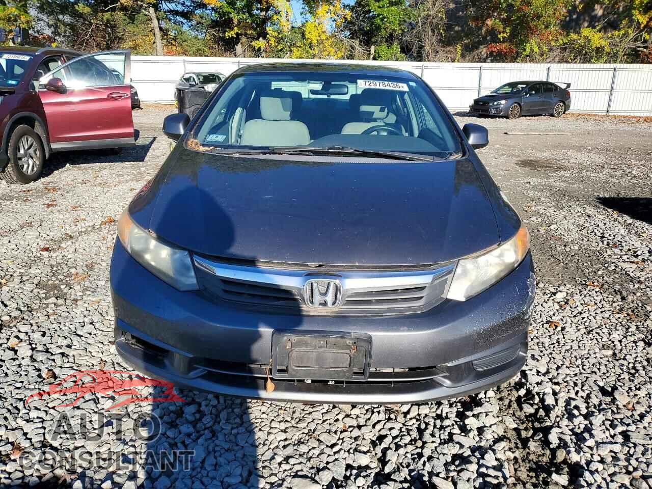 HONDA CIVIC 2012 - 2HGFB2F82CH517962