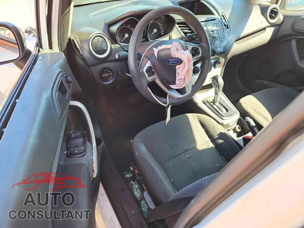 FORD FIESTA 2017 - 3FADP4EJ7HM131995
