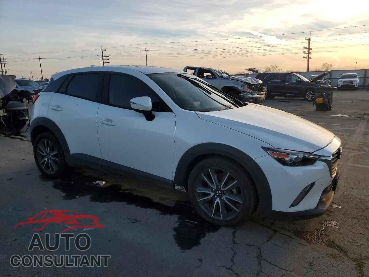 MAZDA CX-3 2018 - JM1DKDC74J0307653