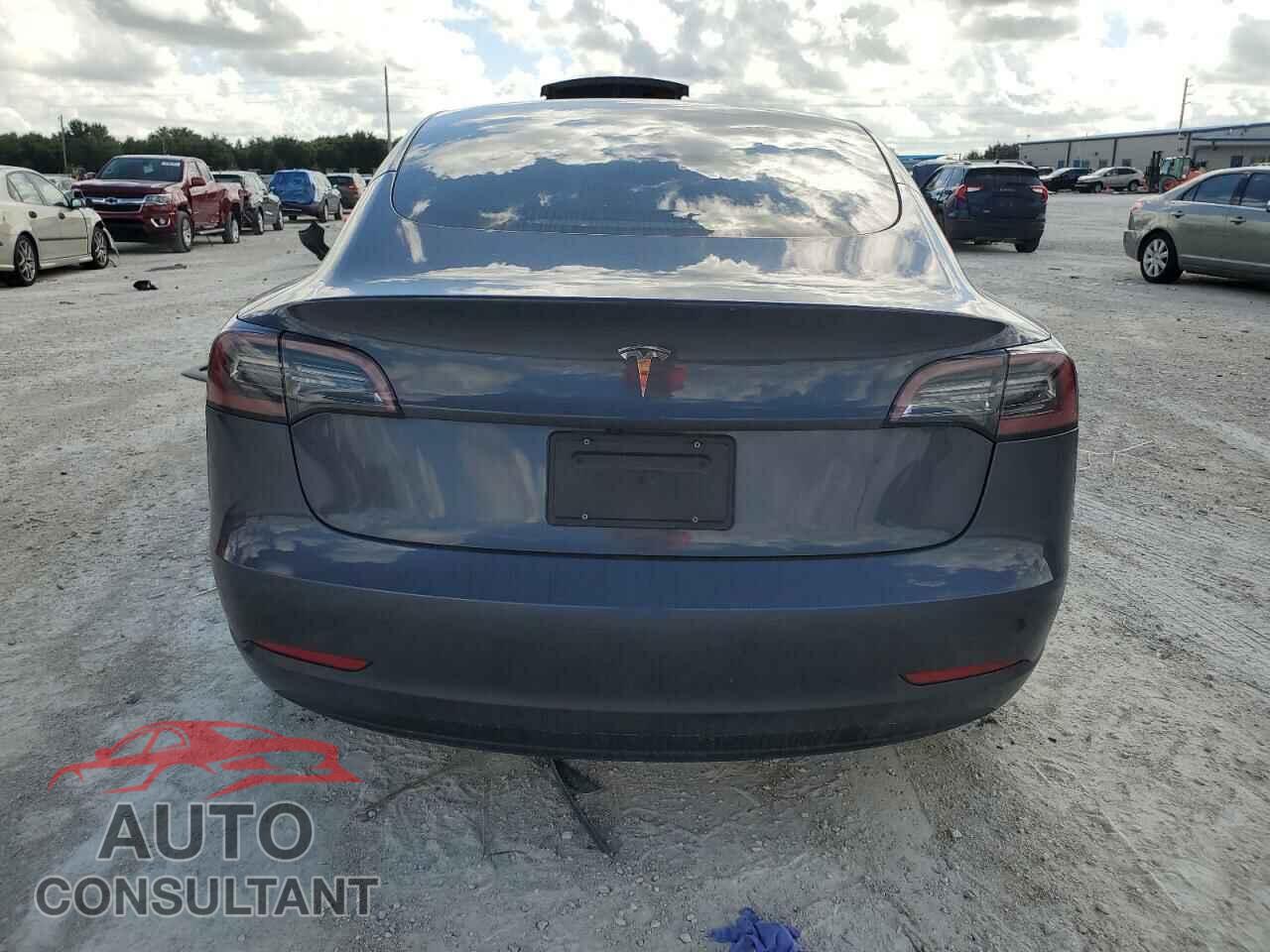 TESLA MODEL 3 2023 - 5YJ3E1EA4PF558094