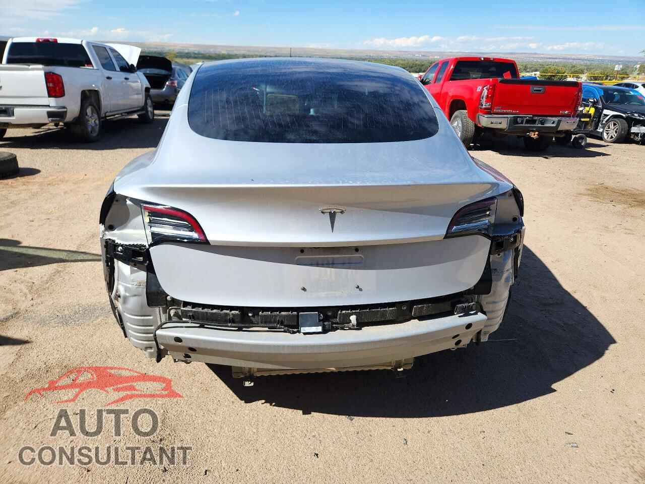 TESLA MODEL 3 2018 - 5YJ3E1EA6JF095351