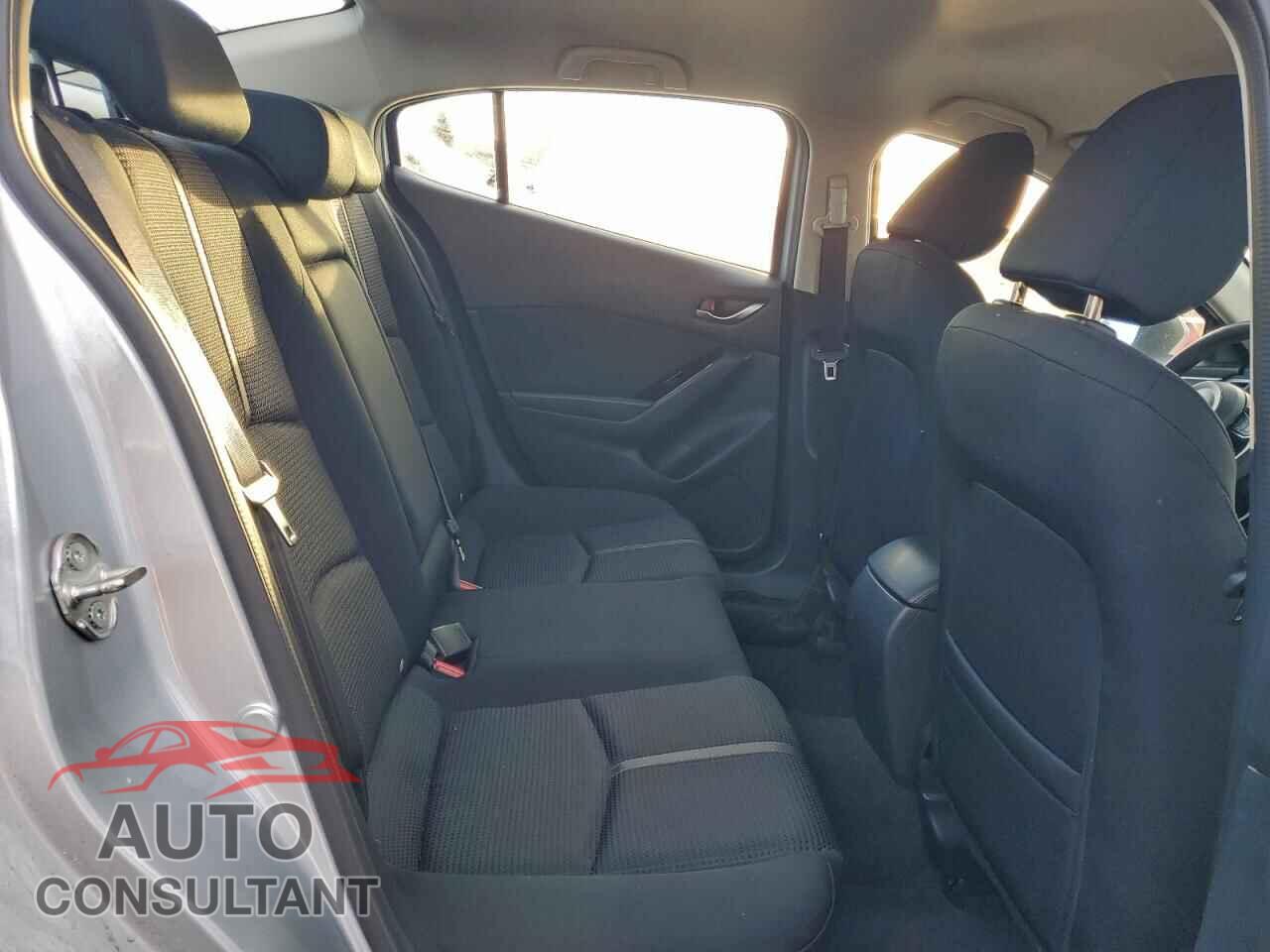 MAZDA 3 2017 - JM1BN1U70H1117543