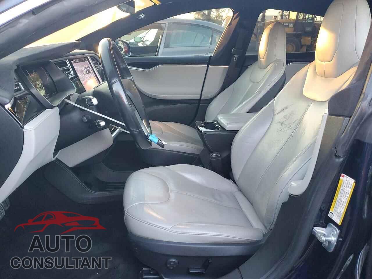 TESLA MODEL S 2014 - 5YJSA1H28EFP65497