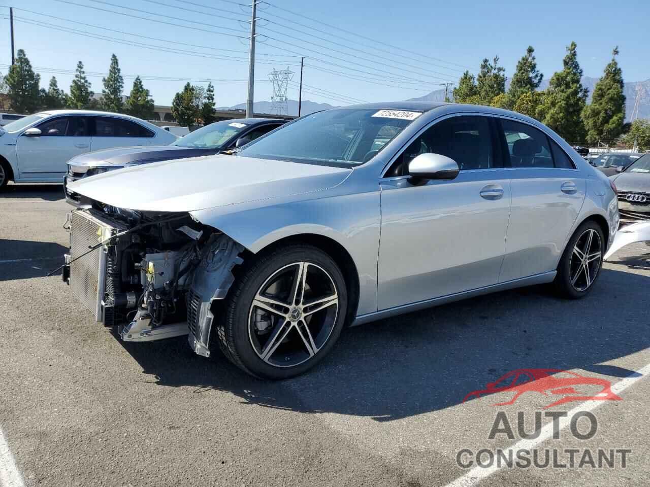 MERCEDES-BENZ A-CLASS 2022 - W1K3G4EB1NJ349038