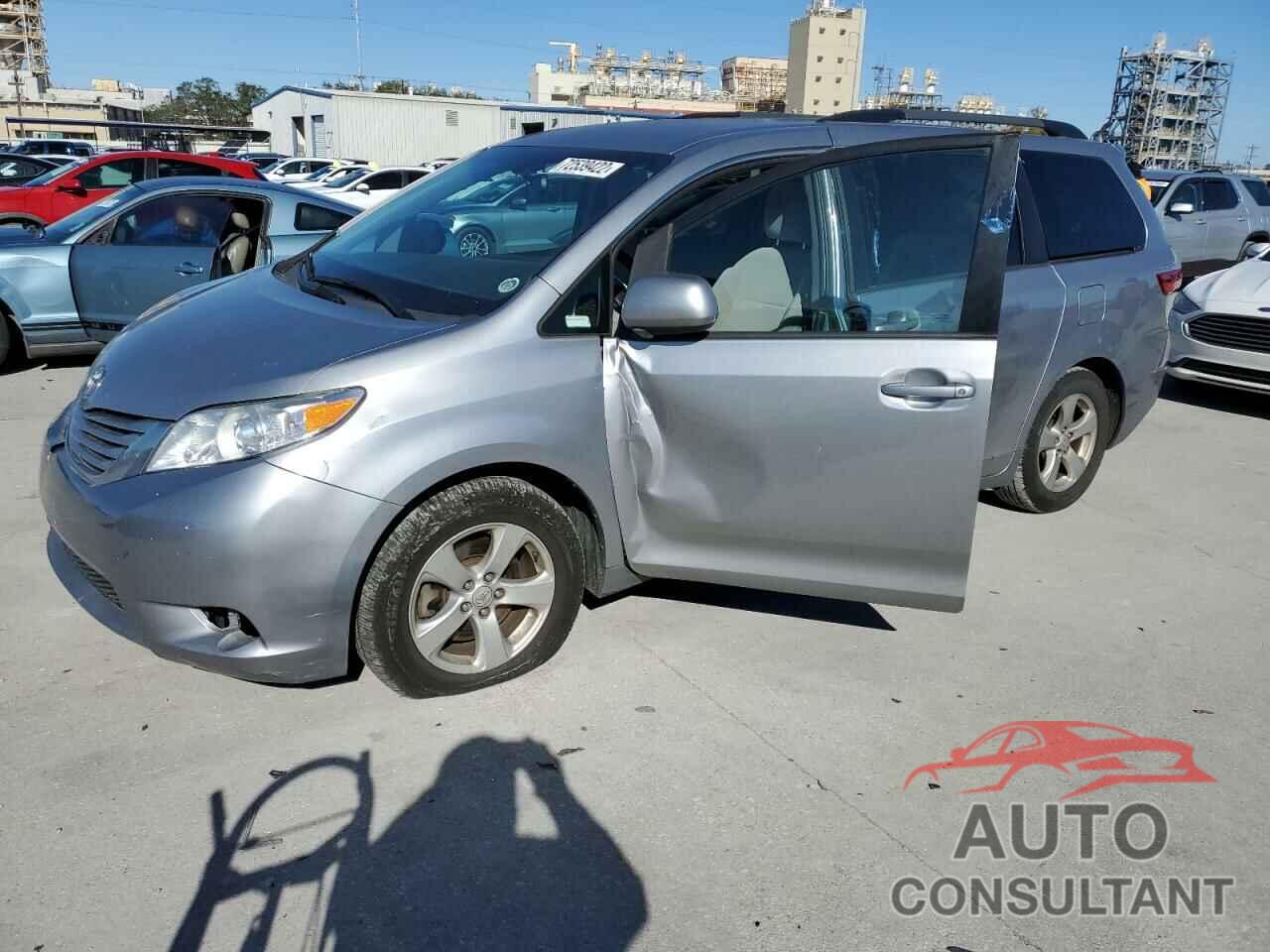 TOYOTA SIENNA 2017 - 5TDKZ3DC6HS882689