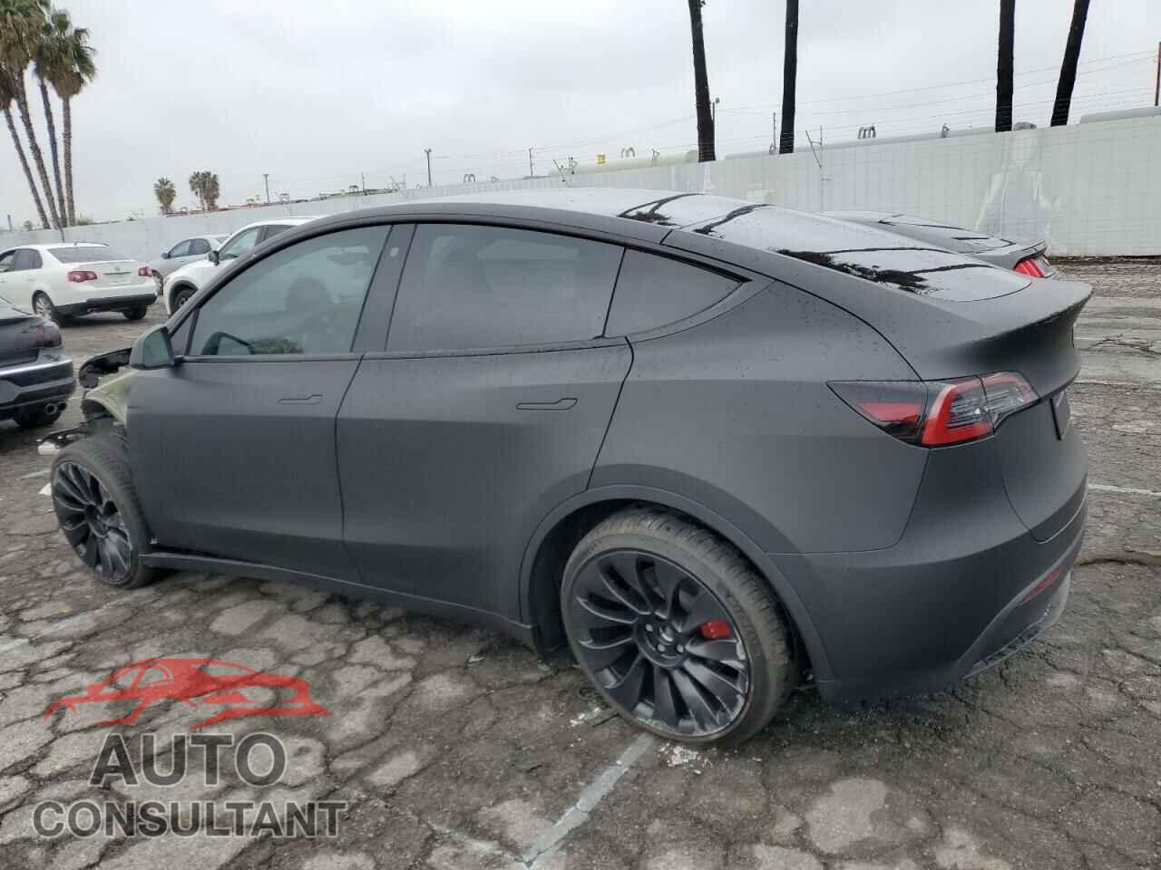 TESLA MODEL Y 2022 - 7SAYGDEFXNF552863