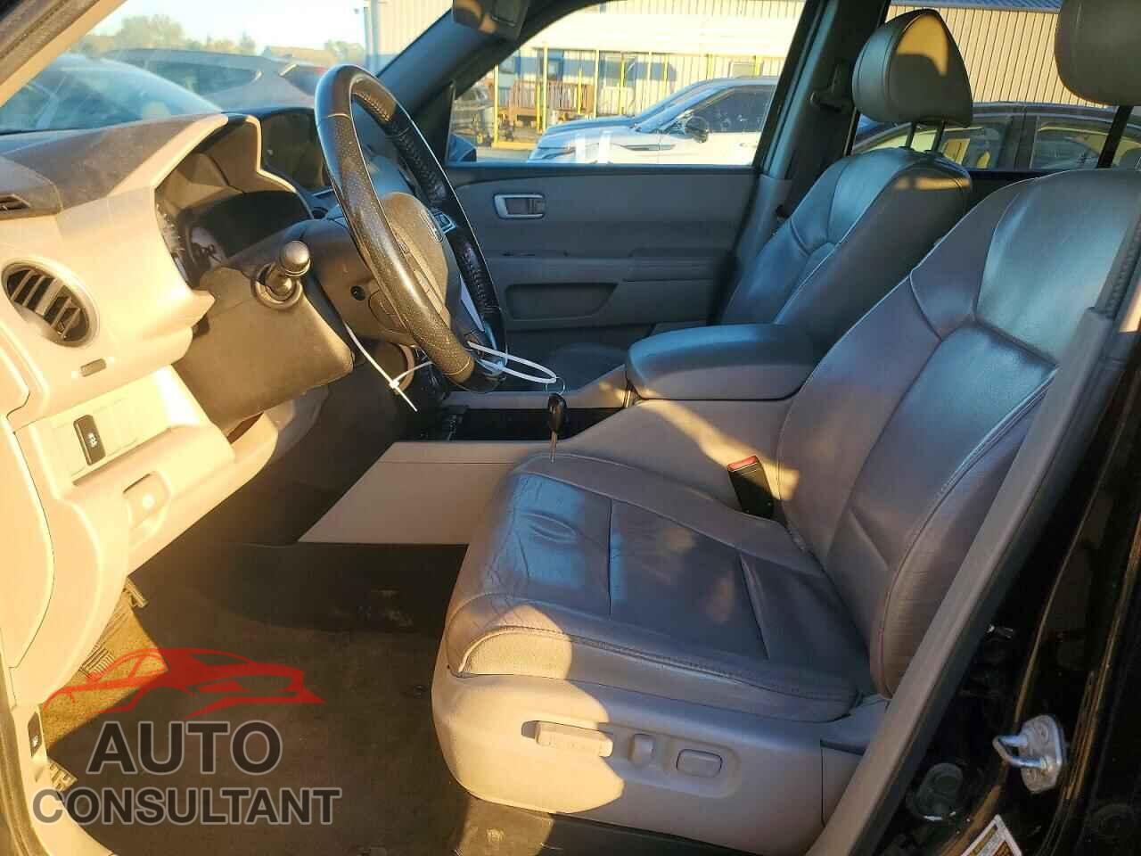 HONDA PILOT 2014 - 5FNYF4H7XEB032618