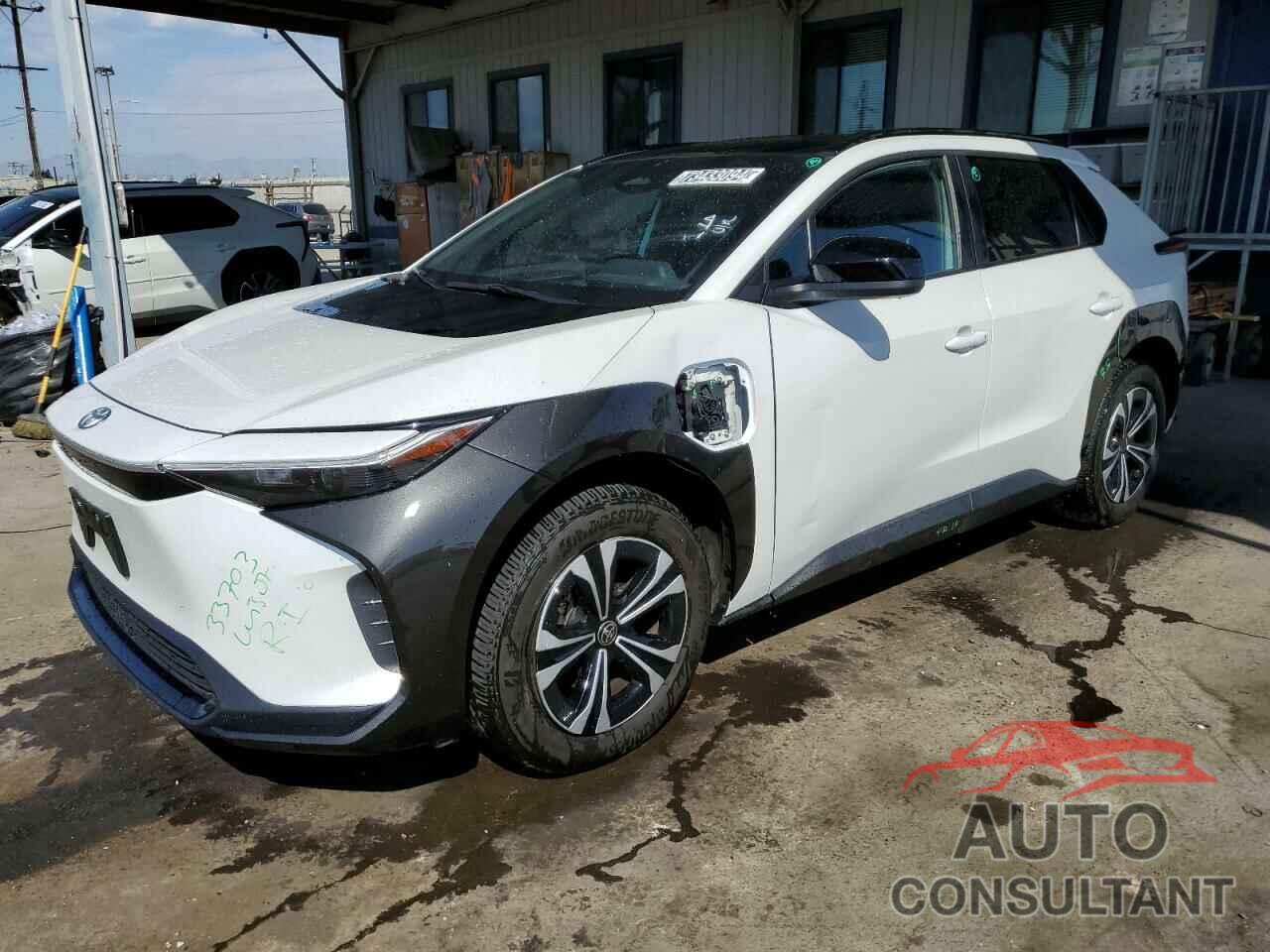 TOYOTA BZ4X XLE 2023 - JTMAAAAA8PA001383