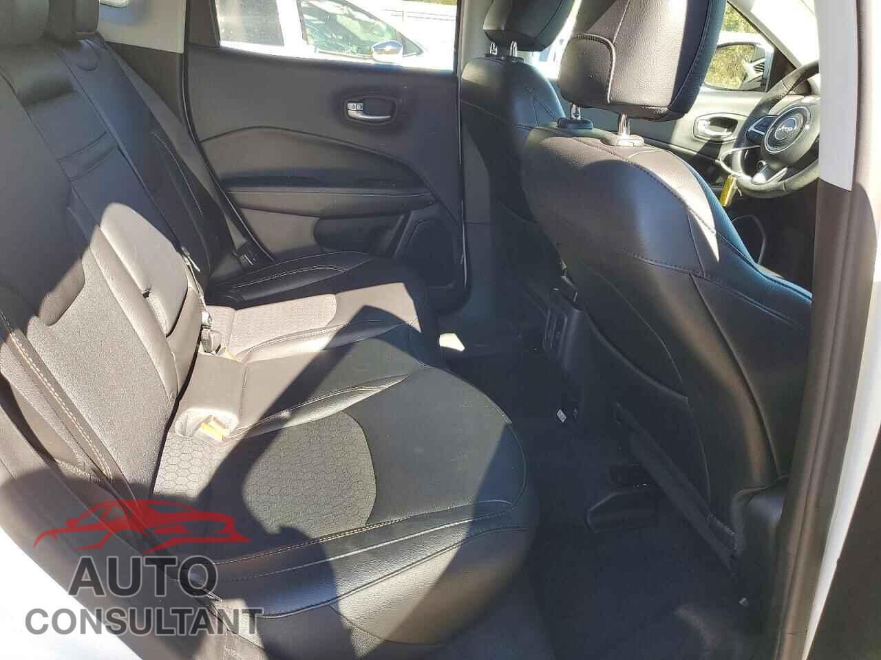 JEEP COMPASS 2019 - 3C4NJDBB7KT723648