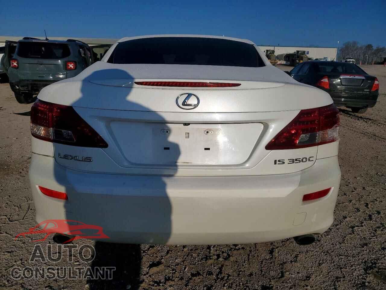 LEXUS IS 2010 - JTHFE2C24A2501353