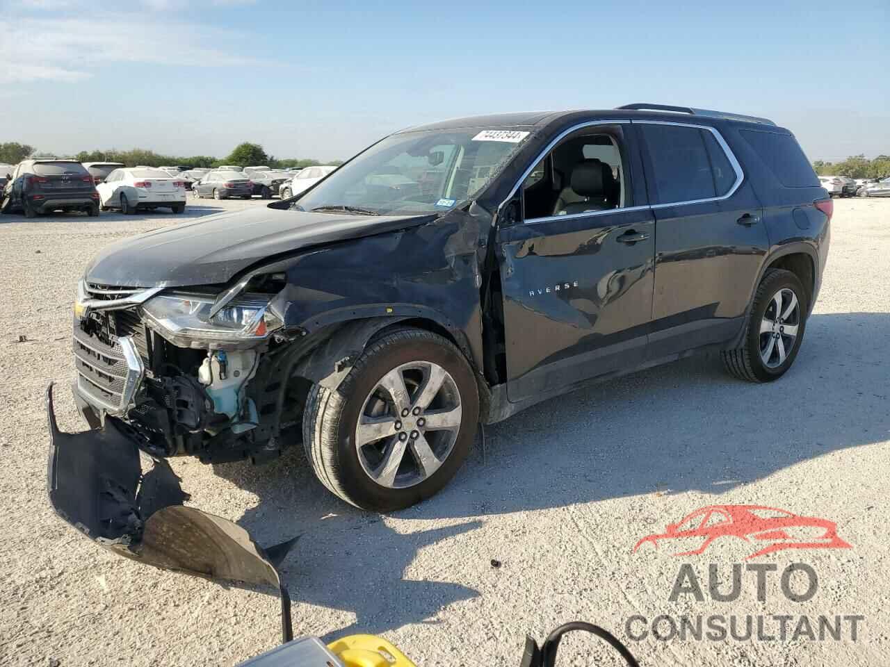 CHEVROLET TRAVERSE 2018 - 1GNERHKW9JJ143558