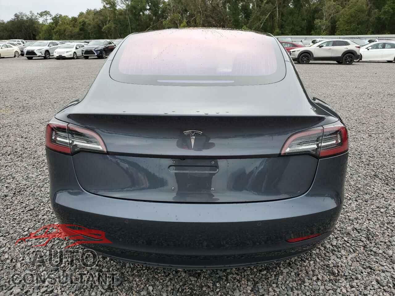 TESLA MODEL 3 2018 - 5YJ3E1EA7JF020027