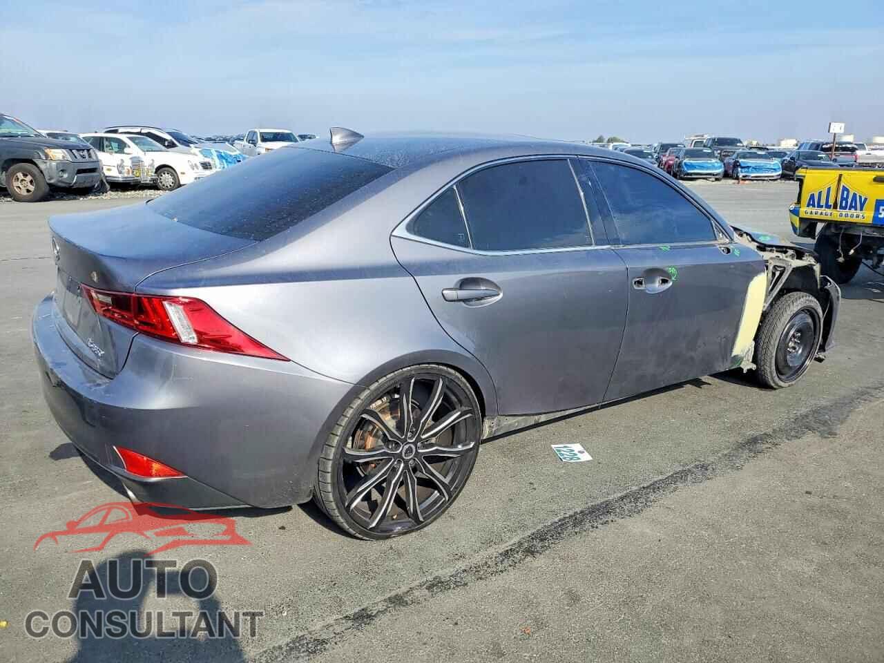 LEXUS IS 2015 - JTHBE1D27F5015942