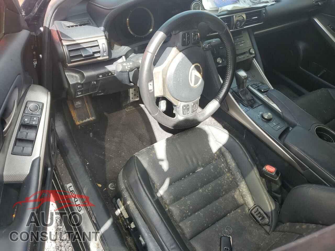 LEXUS IS 2018 - JTHBA1D22J5070187