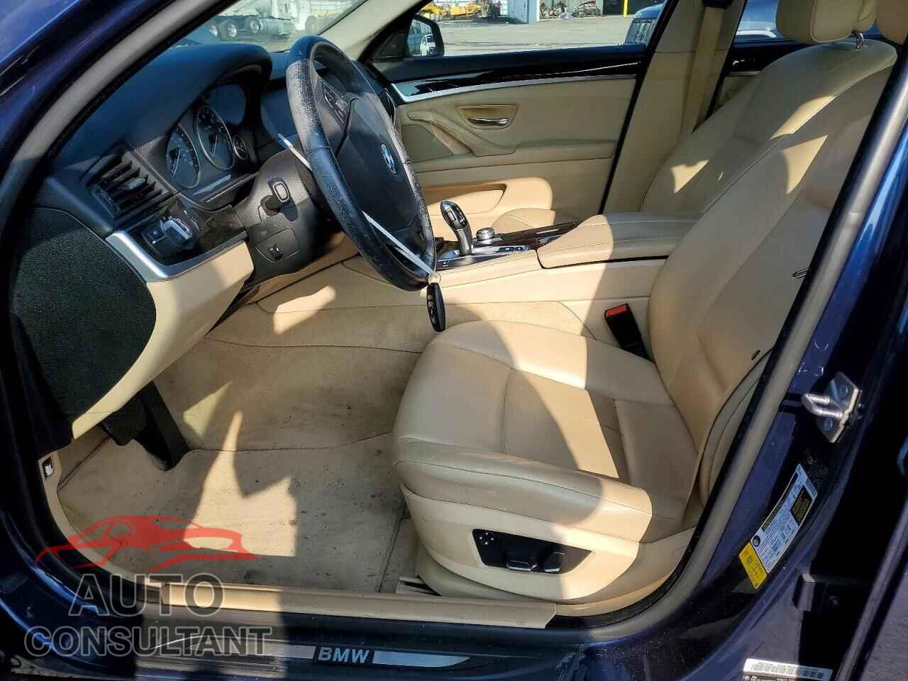 BMW 5 SERIES 2011 - WBAFR1C57BC740933