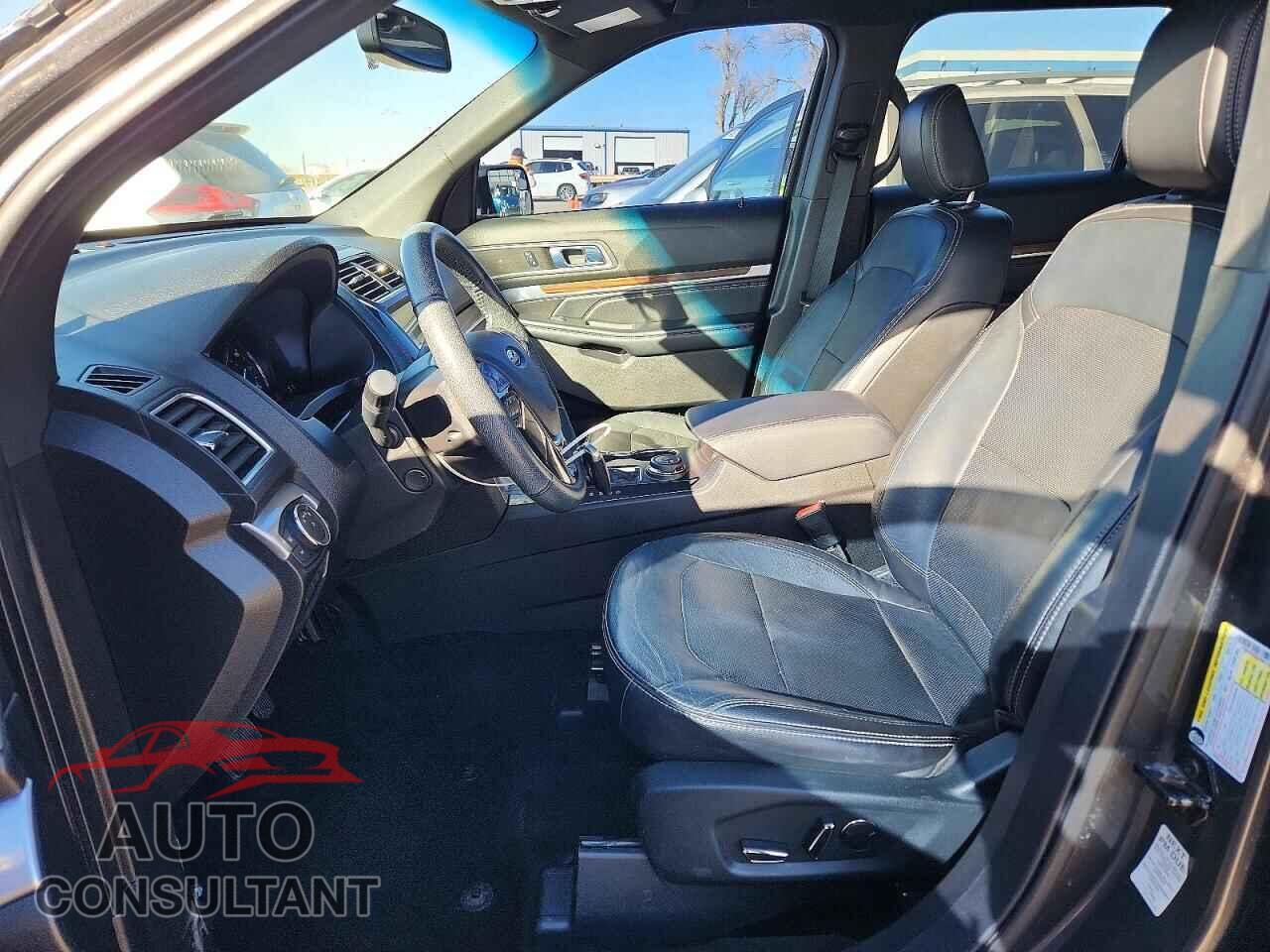 FORD EXPLORER 2018 - 1FM5K8F89JGB11503