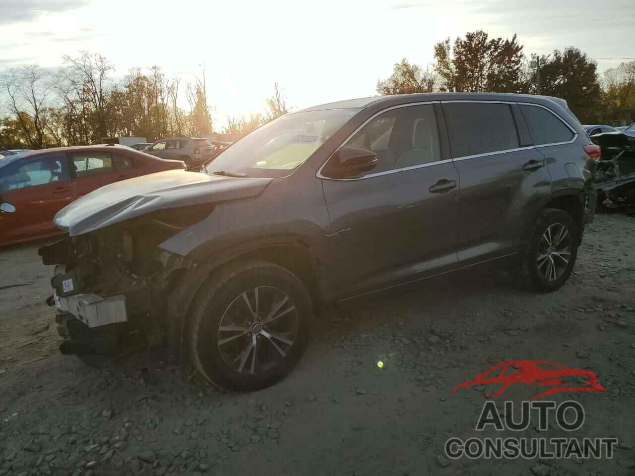 TOYOTA HIGHLANDER 2017 - 5TDZARFH8HS032466