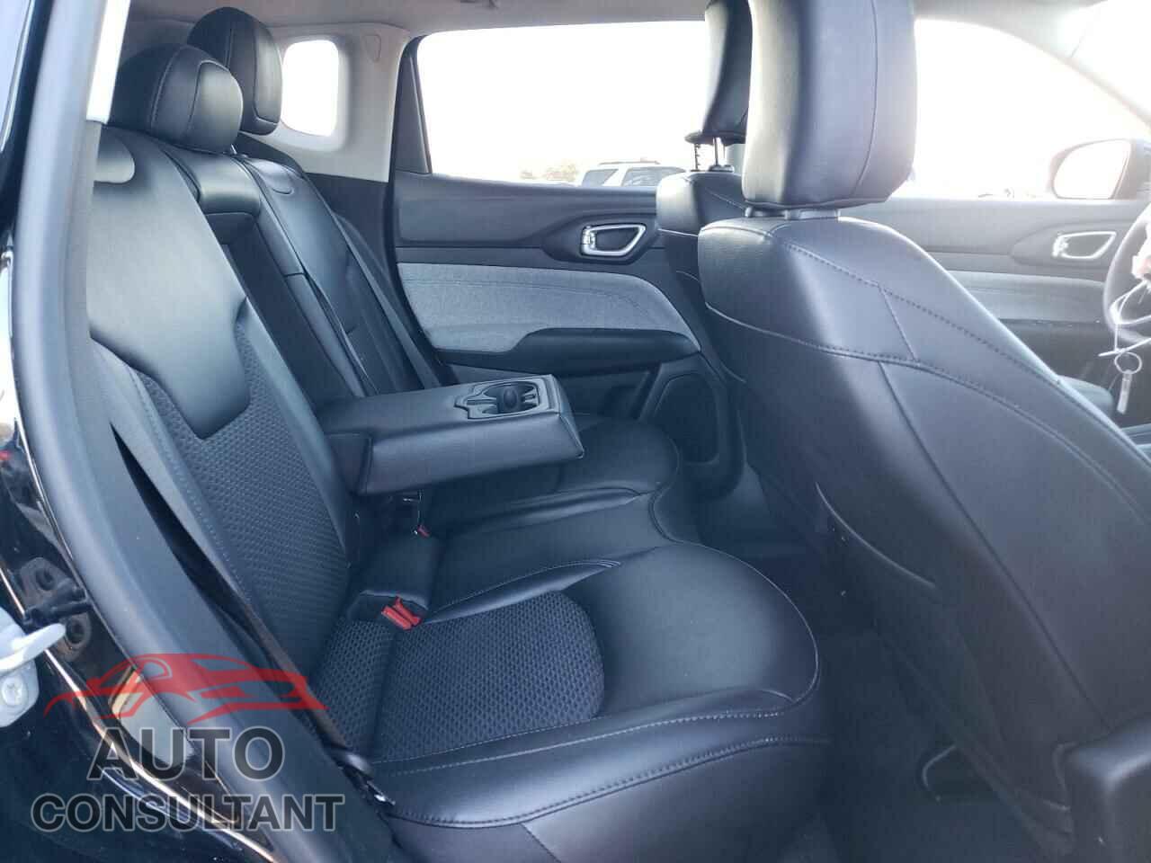 JEEP COMPASS 2022 - 3C4NJCBB1NT229039