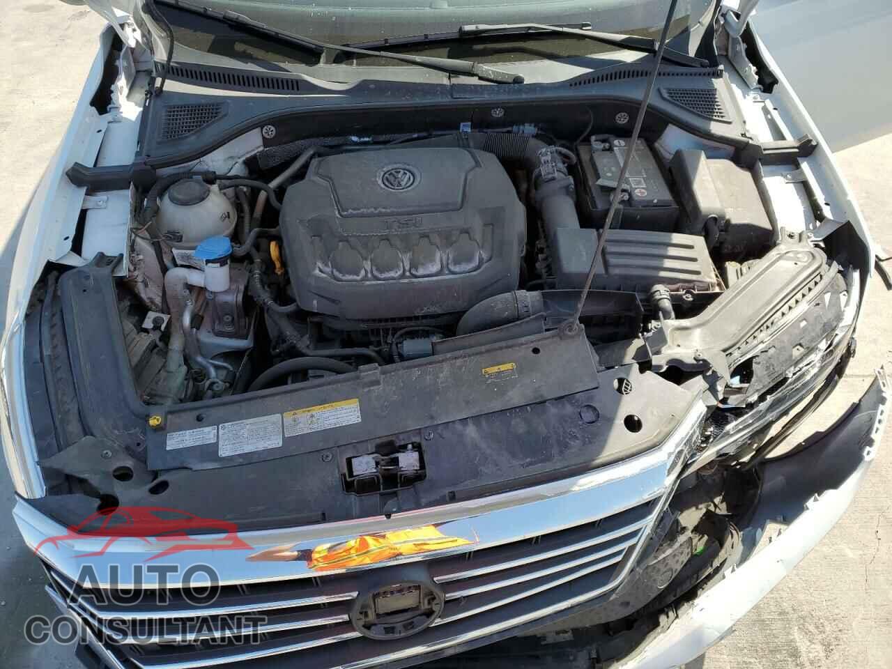 VOLKSWAGEN PASSAT 2021 - 1VWSA7A35MC013464