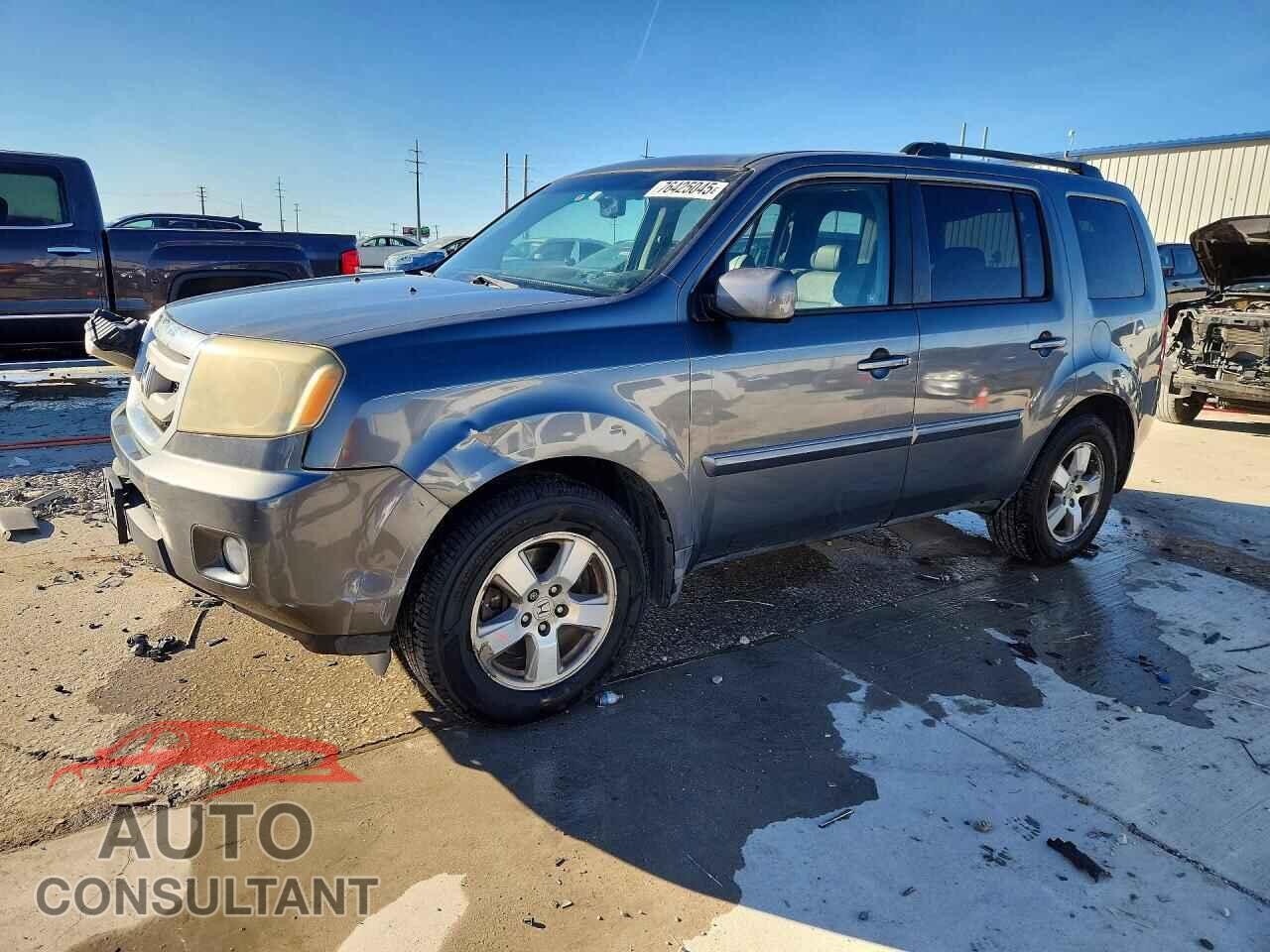 HONDA PILOT 2011 - 5FNYF4H58BB009185