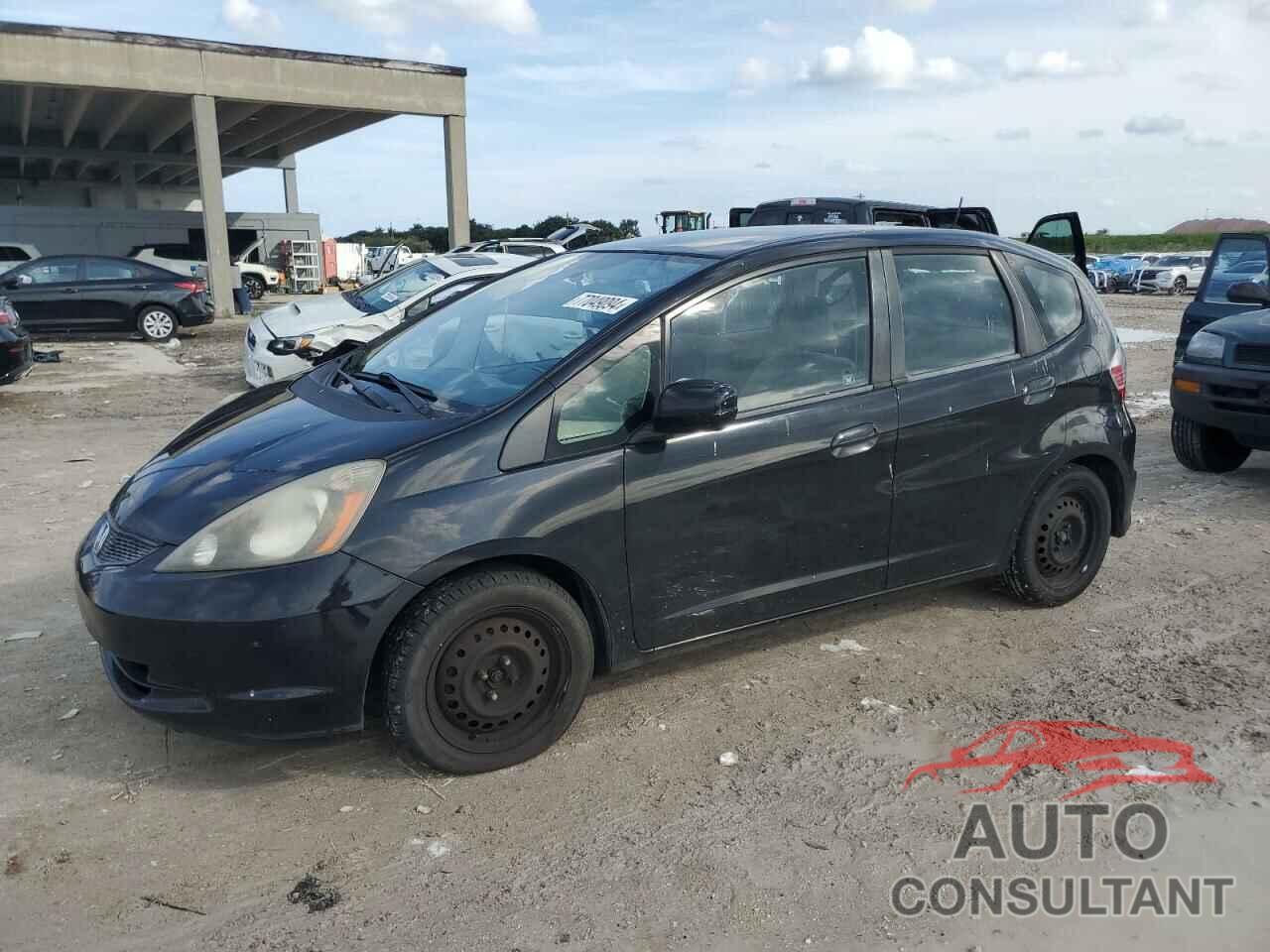 HONDA FIT 2013 - JHMGE8H32DC080725
